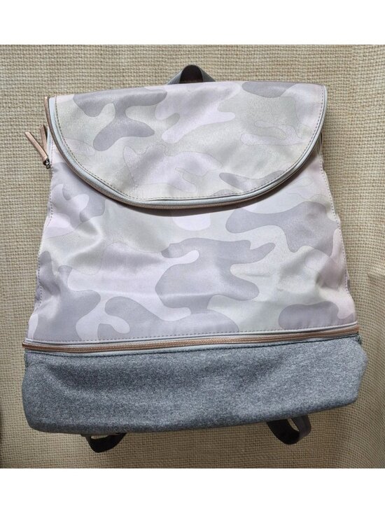 STELLA & DOT Blush Camo Camouflage “Crush It” Backpack Clean 2 Compartment main image 6